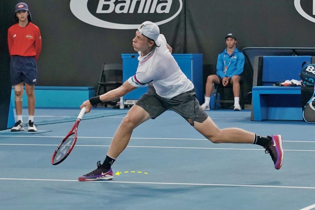 イメージする場所より一足分奥にステップするとパワーを乗せられる